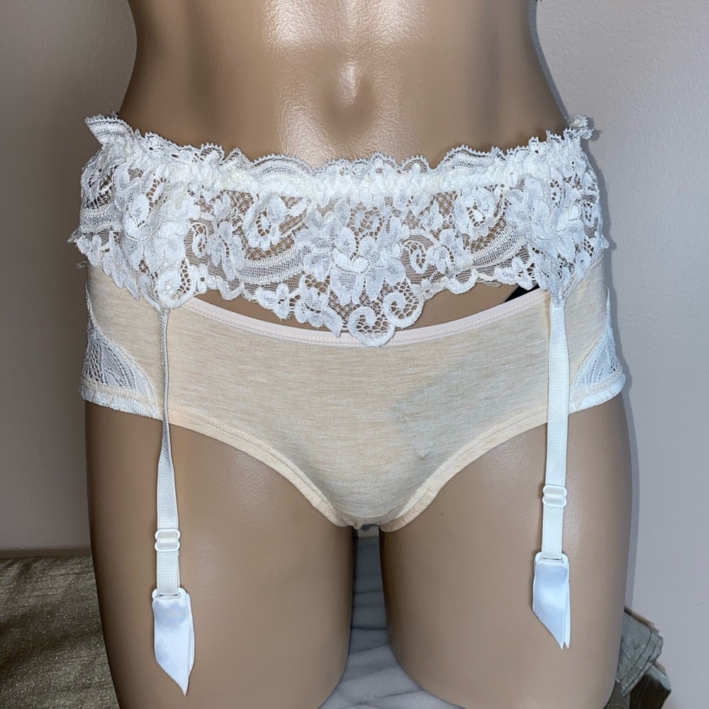 🆕 La Perla Garter Belt White Lace Italy Suspender